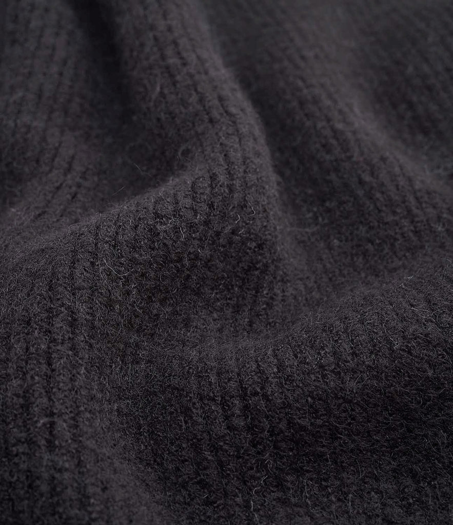 Solid Color Ribbed Scarf